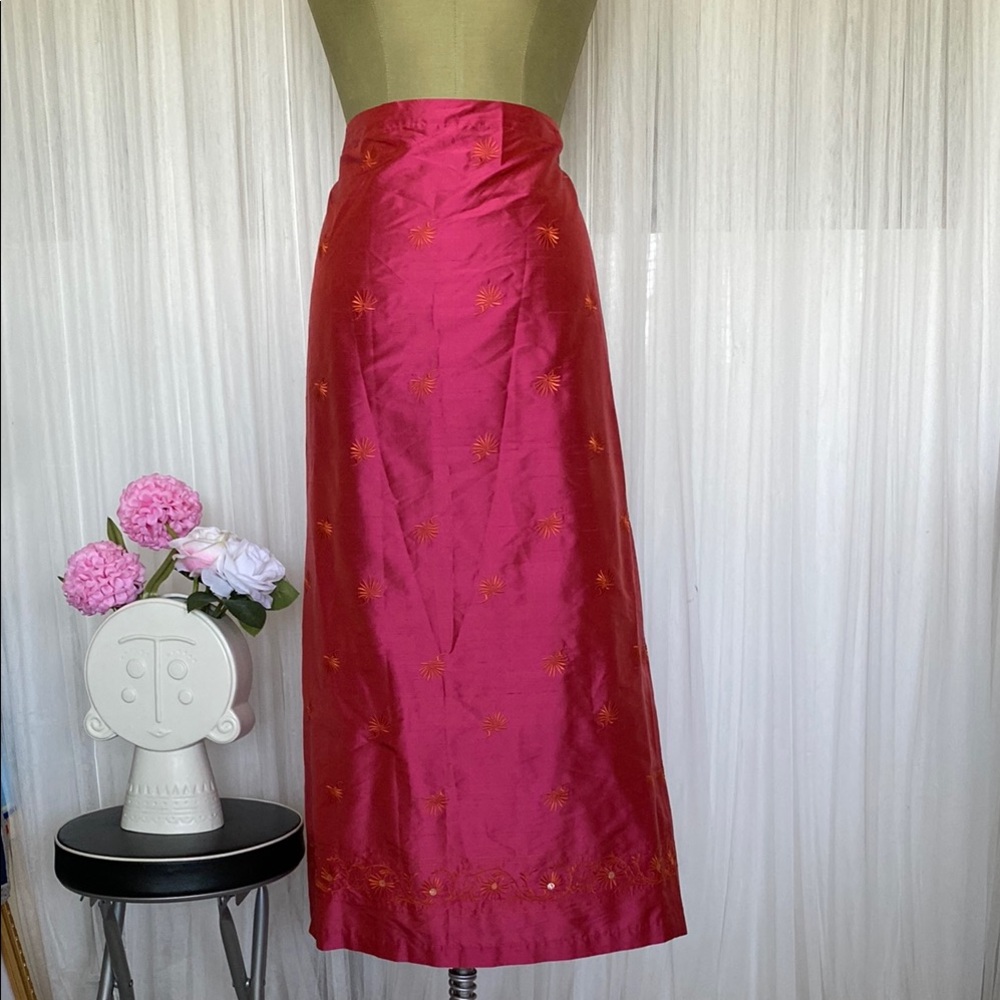 Y2K Finity Studio Elegant Pink embroidery Floral Maxi 100% Silk Skirt